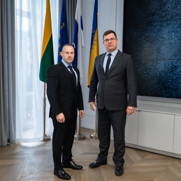 STT direktorius susitiko su naujuoju krašto apsaugos ministru