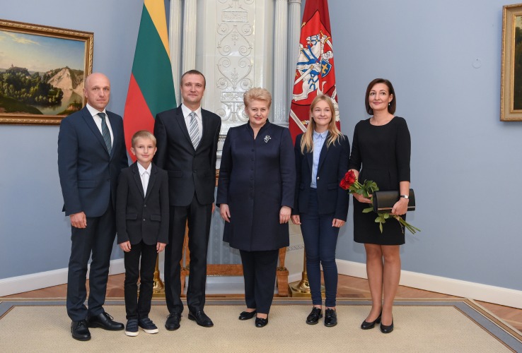 Egidijus Radzevičius prisiekė prezidentūroje